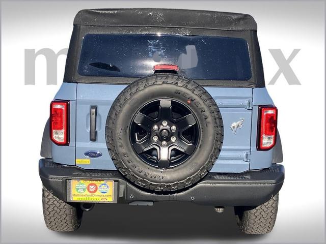 Photo of 2025 Azure Gray Metallic Tri-Coat Ford Bronco