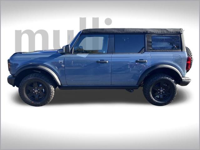 Photo of 2025 Azure Gray Metallic Tri-Coat Ford Bronco