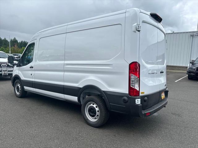 Photo of 2025 Oxford White Ford Transit-250