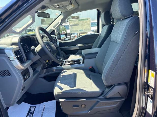 Photo of 2025 Antimatter Blue Ford F-250