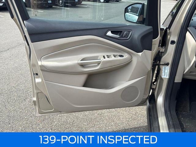 Photo of 2017 White Gold Metallic Ford C-Max Hybrid
