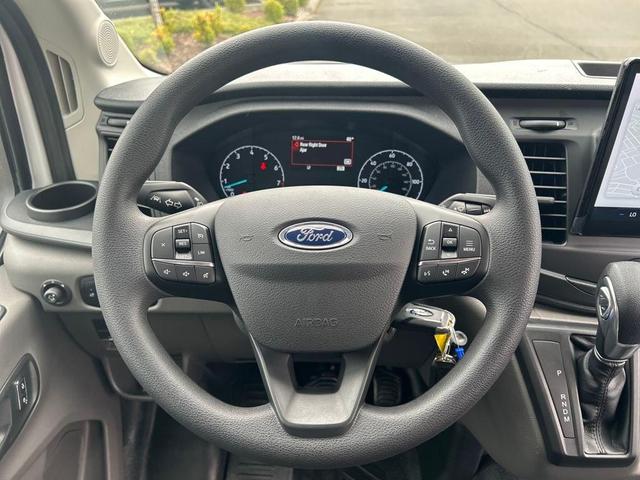Photo of 2025 Oxford White Ford Transit-250