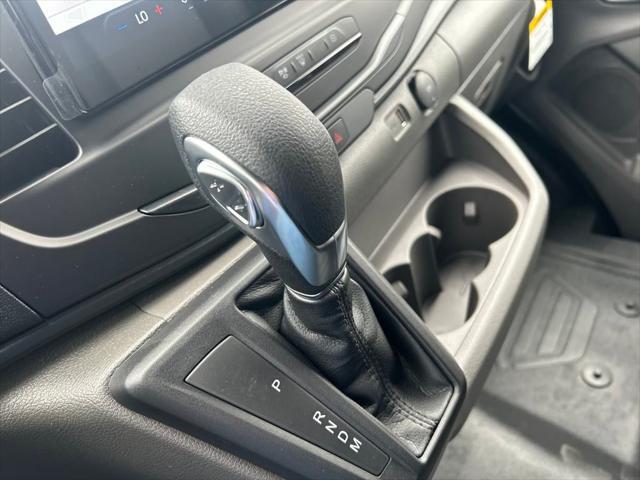 Photo of 2025 Oxford White Ford Transit-250