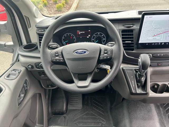Photo of 2025 Oxford White Ford Transit-250