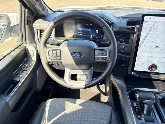 Photo of 2025 Oxford White Ford F-150 Lightning