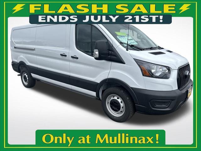 Photo of 2025 Oxford White Ford Transit-250