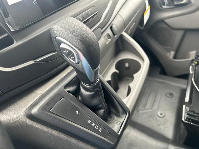 Photo of 2025 Oxford White Ford Transit-250