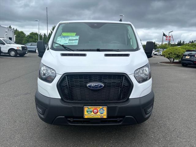 Photo of 2025 Oxford White Ford Transit-250