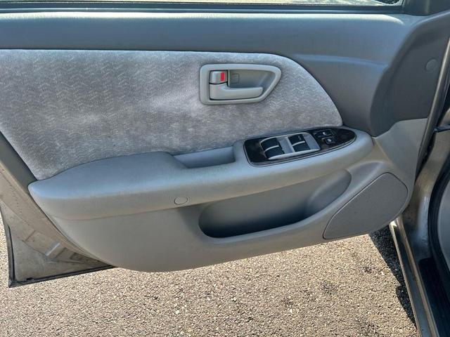 Photo of 1998 Antique Sage Pearl/UCAA3 Toyota Camry
