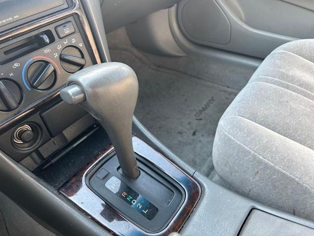 Photo of 1998 Antique Sage Pearl/UCAA3 Toyota Camry
