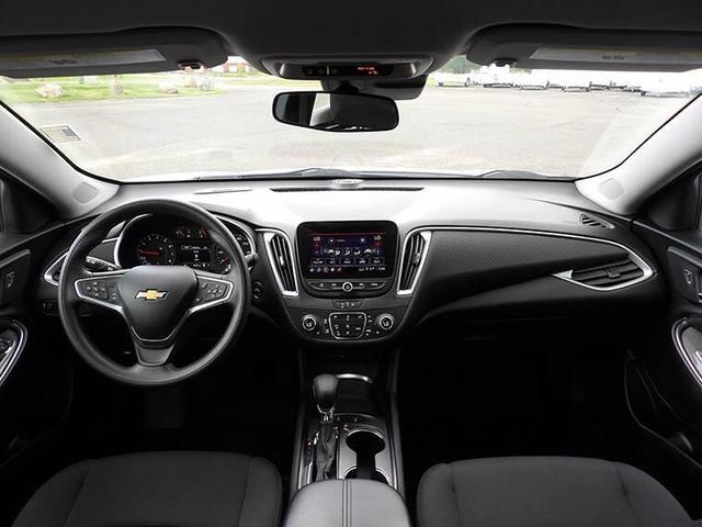 Photo of 2022 Summit White Chevrolet Malibu