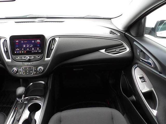Photo of 2022 Summit White Chevrolet Malibu