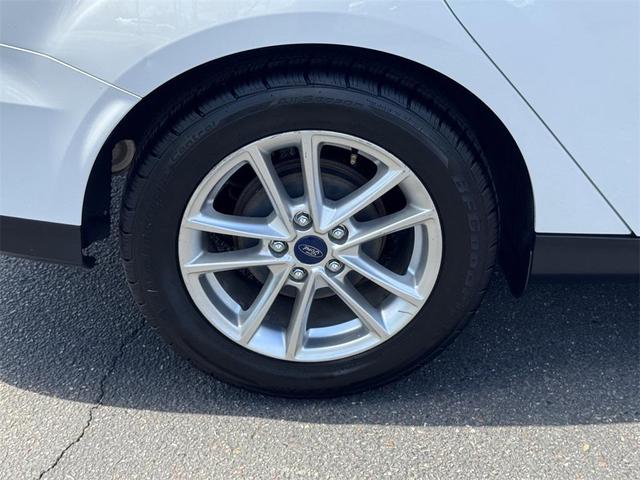Photo of 2017 Oxford White Ford Focus