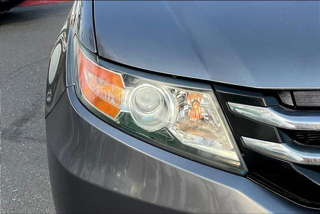 Photo of 2014 Modern Steel Metallic Honda Odyssey