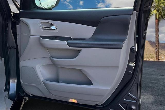 Photo of 2014 Modern Steel Metallic Honda Odyssey