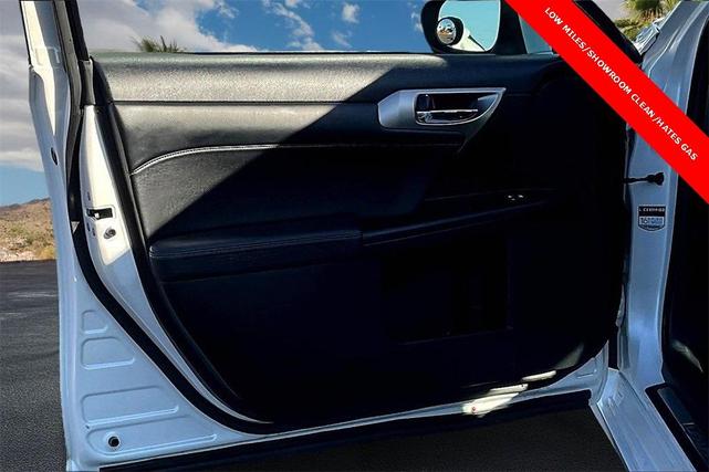Photo of 2017 Eminent White Pearl Lexus CT 200h
