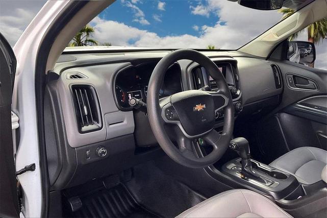 Photo of 2015 Summit White Chevrolet Colorado