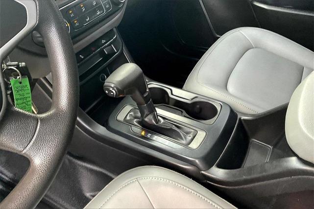 Photo of 2015 Summit White Chevrolet Colorado