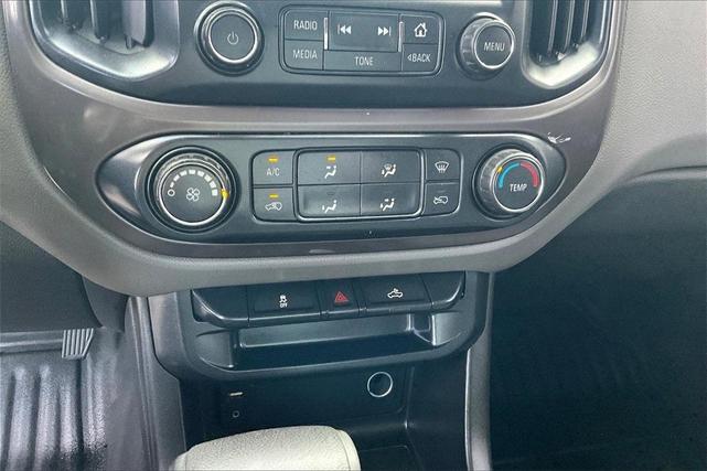 Photo of 2015 Summit White Chevrolet Colorado