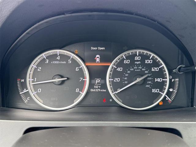 Photo of 2017 White Diamond Pearl Acura RDX