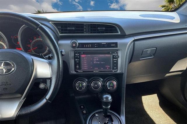 Photo of 2015 Magnetic Gray Metallic Scion tC