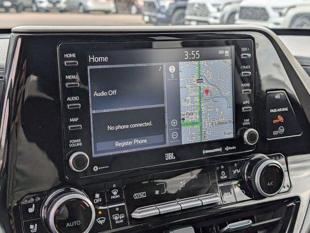 Photo of 2021 Magnetic Gray Metallic Toyota Highlander Hybrid