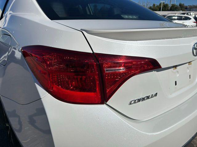 Photo of 2018 Blizzard Pearl Toyota Corolla