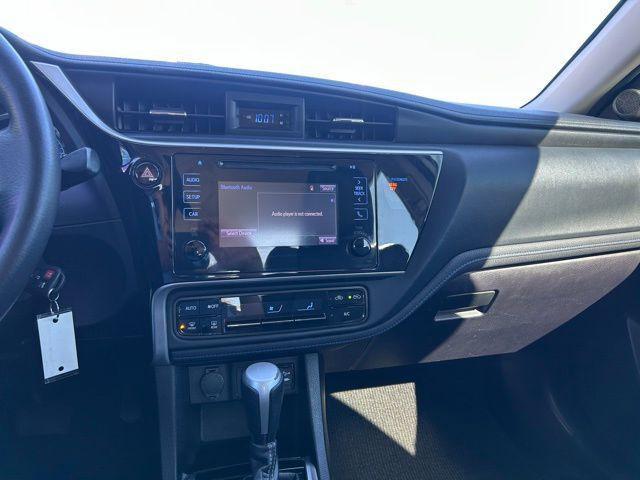 Photo of 2018 Blizzard Pearl Toyota Corolla