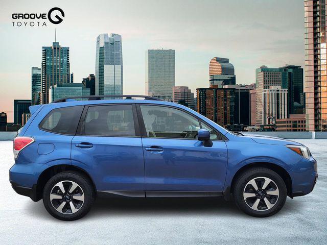 Photo of 2018 Quartz Blue Pearl Subaru Forester