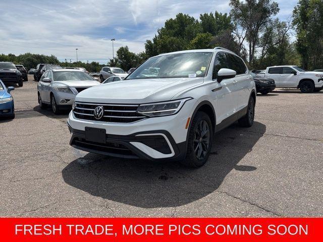Photo of 2022 Oryx White Pearl Volkswagen Tiguan