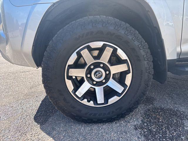 Photo of 2021 Classic Silver Metallic Toyota 4Runner