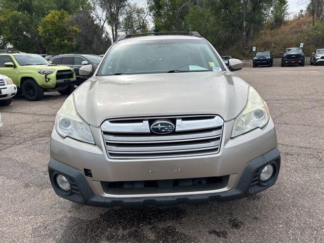 Photo of 2014 Tungsten Metallic Subaru Outback