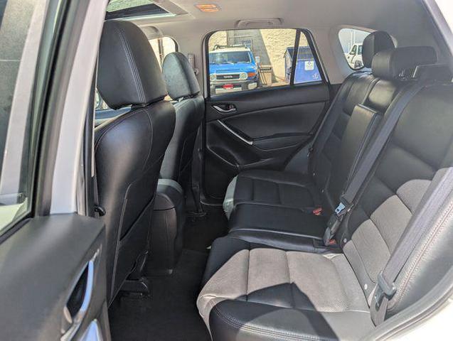 Photo of 2016 Crystal White Pearl Mica Mazda CX-5