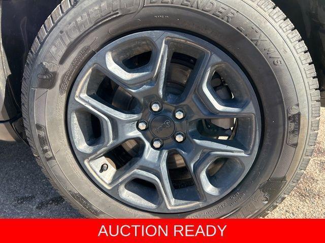 Photo of 2020 Bright White Clearcoat Jeep Cherokee