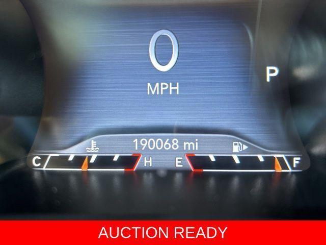 Photo of 2020 Bright White Clearcoat Jeep Cherokee