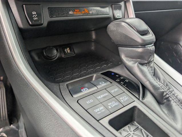 Photo of 2024 Magnetic Gray Metallic/Ice Edge Toyota RAV4