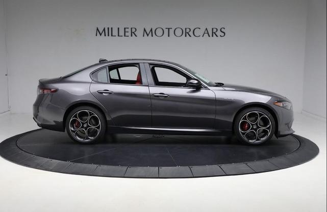 Photo of 2025 Vesuvio Gray Alfa Romeo Giulia