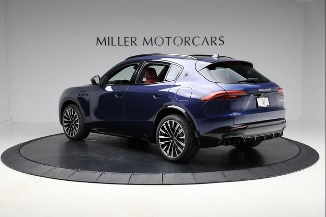 Photo of 2025 Blu Modena Maserati Grecale