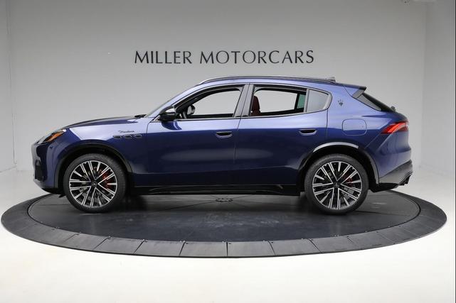 Photo of 2025 Blu Modena Maserati Grecale