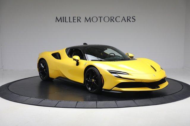Photo of 2023 Giallo Triplo Strato Ferrari SF90 Stradale