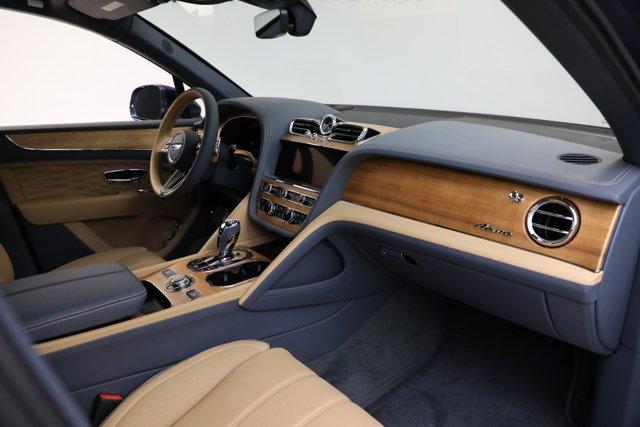 Photo of 2025 Meteor Metallic Bentley Bentayga EWB
