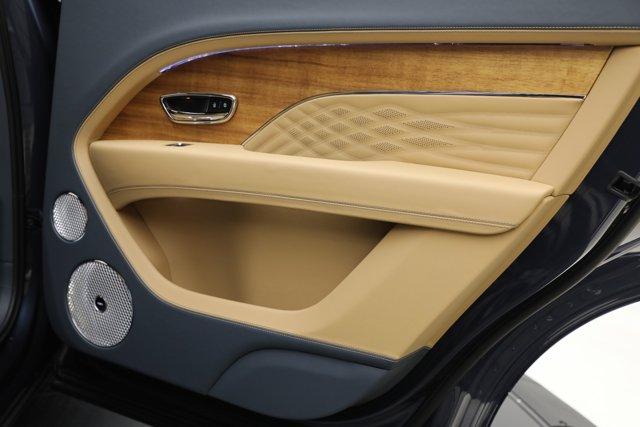 Photo of 2025 Meteor Metallic Bentley Bentayga EWB