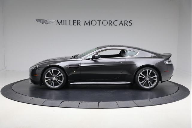 Photo of 2011 Quantum Silver Aston Martin V12 Vantage