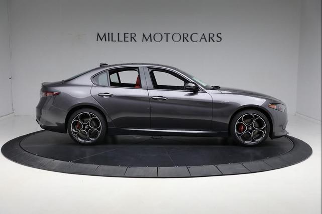 Photo of 2025 Vesuvio Gray Metallic Alfa Romeo Giulia