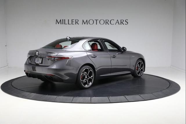 Photo of 2025 Vesuvio Gray Metallic Alfa Romeo Giulia