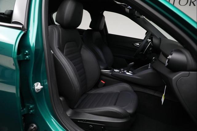Photo of 2024 Verde Montreal Tri-Coat Alfa Romeo Giulia