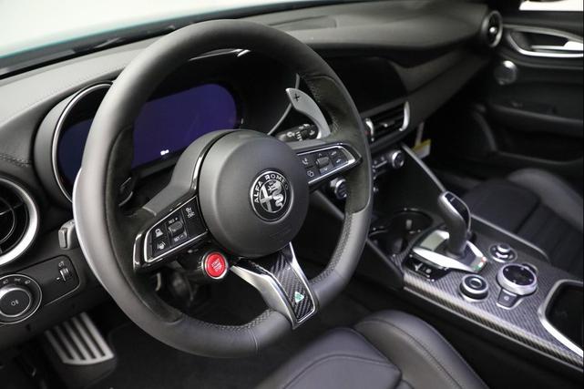 Photo of 2024 Verde Montreal Tri-Coat Alfa Romeo Giulia