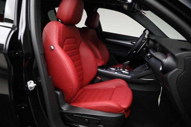 Photo of 2025 Vulcano Black Metallic Alfa Romeo Stelvio