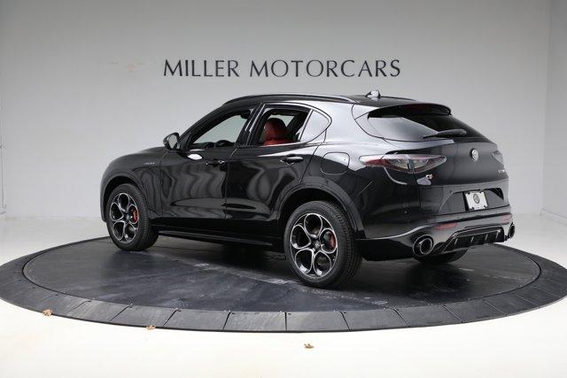 Photo of 2025 Vulcano Black Metallic Alfa Romeo Stelvio