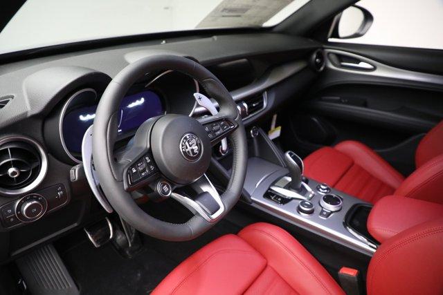 Photo of 2025 Vulcano Black Metallic Alfa Romeo Stelvio